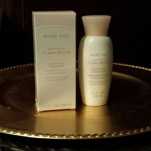 MK Timewise Age-fighting Moisturizer