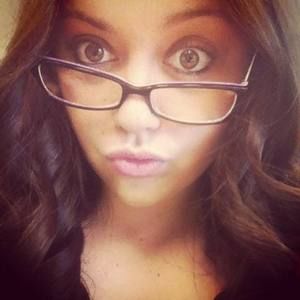 Meet your Posher, Ashlee