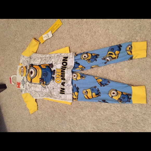 Minion pajama set - size 4 (boys)
