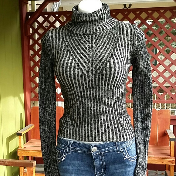 Energie Tops - Amazing Turtle Neck Top
