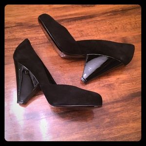 Vicini Vero Cuoio Black Suede Heels Size 38 1/2