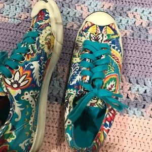 Converse "Jack Purcell" low top sneaker. Size 7