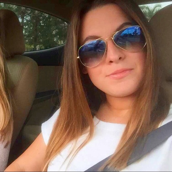 Meet your Posher, Holland