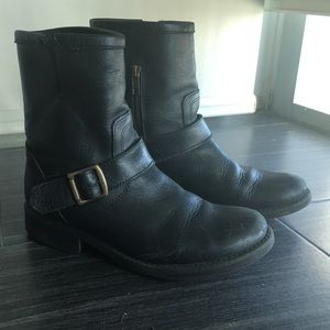 SOLD ON MERCARI: Steve Madden Moto Boots