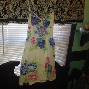 Floral Hollister dress🌺🌸
