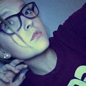 Meet your Posher, Lyssa