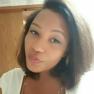 Meet your Posher, Simone