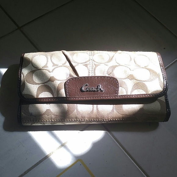 FLASH SALE Coach satin wallet