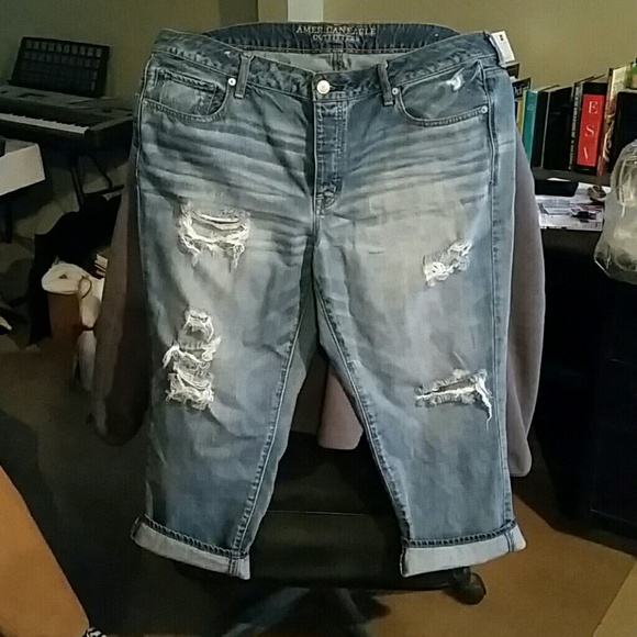American Eagle "boy crop" capris