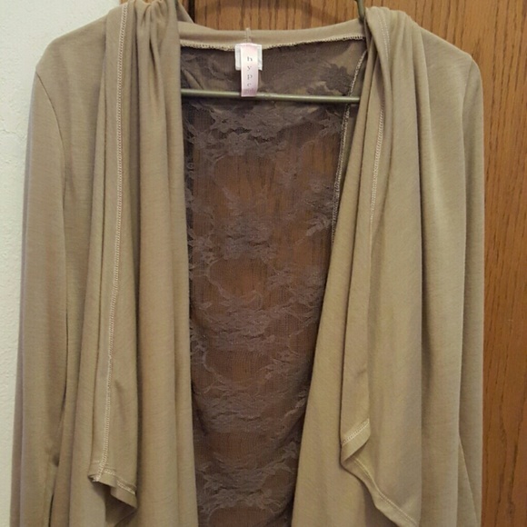 Long sleeve cardigan with lace