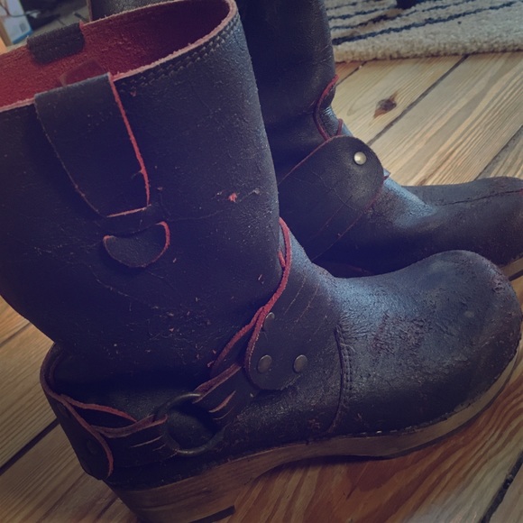 Free People Shoes - AMAZEBALLS engineer boots!