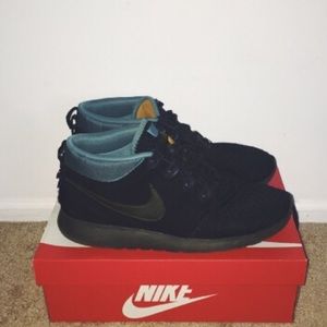 Men's Nike Roshes
