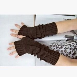 Fingerless gloves