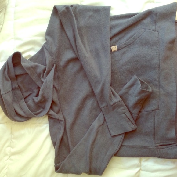 VS SPORT fleece hoodie