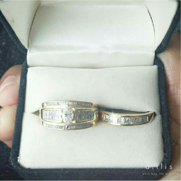 Beautiful 1 tcw Diamond Engagement band