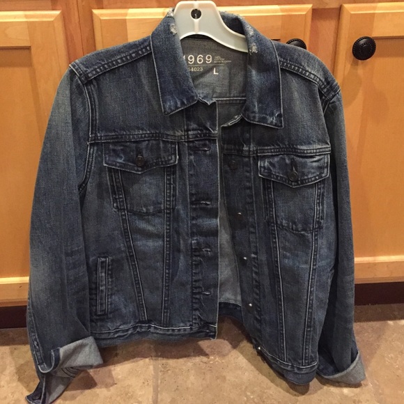 Gap jean jacket - Picture 1 of 3