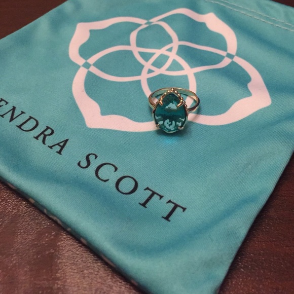 Kendra Scott Daisy ColorBar Ring Clear London Blue