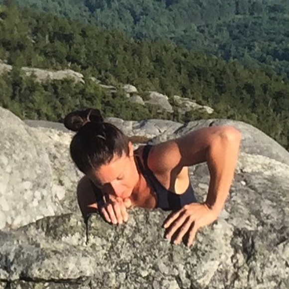 Meet your Posher, Tiffany - Picture 4 of 4