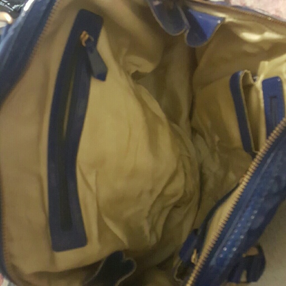 Purse - Picture 2 of 4