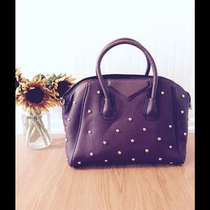 ‼️MAKE AN OFFER ❤️Burgundy Studded Tote Purse❤️
