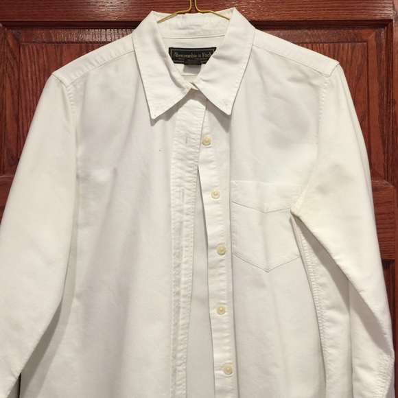 Perfect Abercrombie & Fitch button down shirt