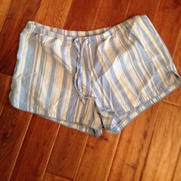 Striped sleep shorts