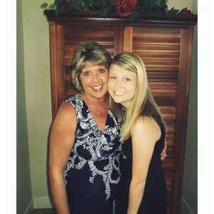 Meet your Posher, Roxanne