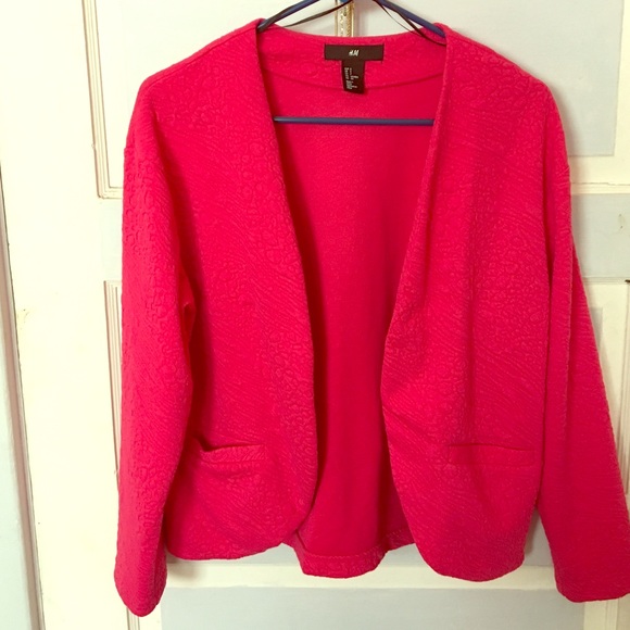Textured magenta blazer