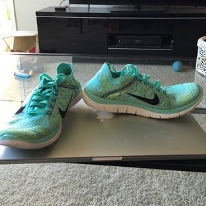 Nike 4.0 FREE running sneakers