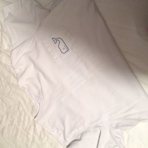 Vinyard Vines white small T-shirt