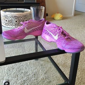 Nike zoom training sneakers