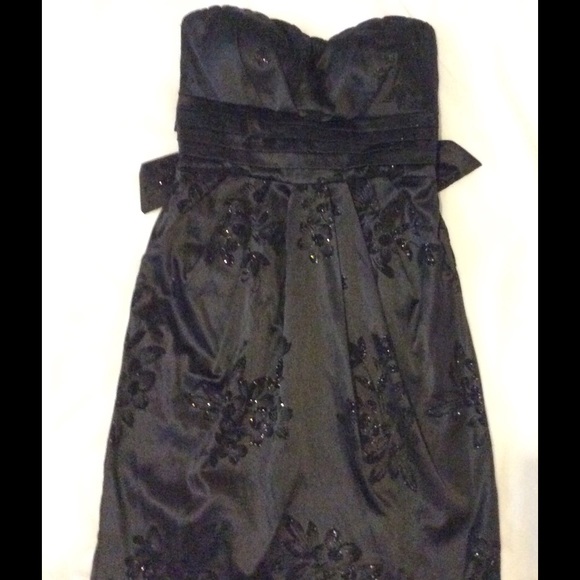 Size 3 holiday cocktail dress