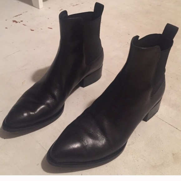 VINCE leather Chelsea boots