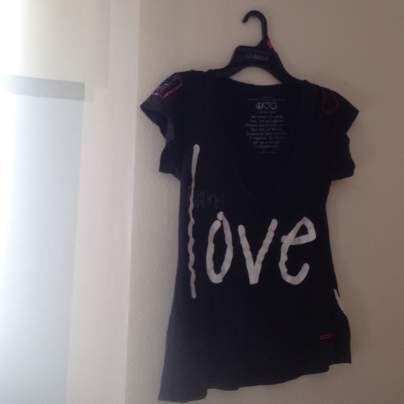 Black peace love world tee shirt