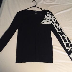 Giraffe Sweater 💚