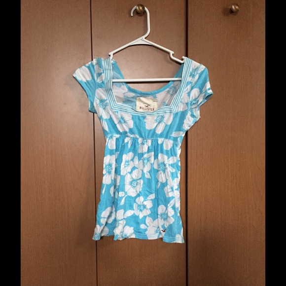 Hollister top - Picture 1 of 1