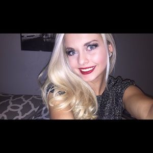 Meet your Posher, Julia