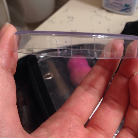 Waterproof Rimmel London bronzer - Picture 3 of 4