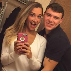 Meet your Posher, Chloé