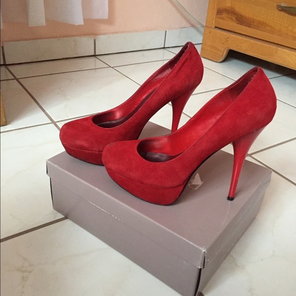 Bakers victoria shoe in red