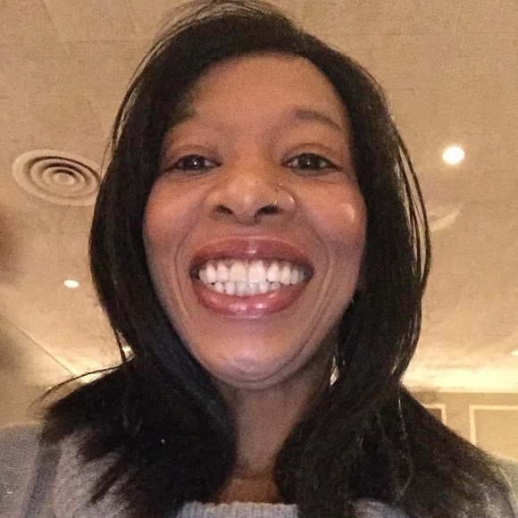 Meet your Posher, Tracy - Picture 1 of 1