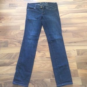 Women's dark blue skinny American Eagle jeans