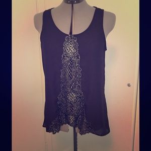 Black detail sleeveless blouse