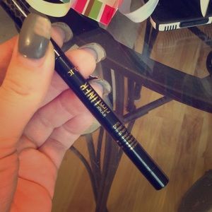 Tarte Inner Rim Eyeliner/close up lash liner Black