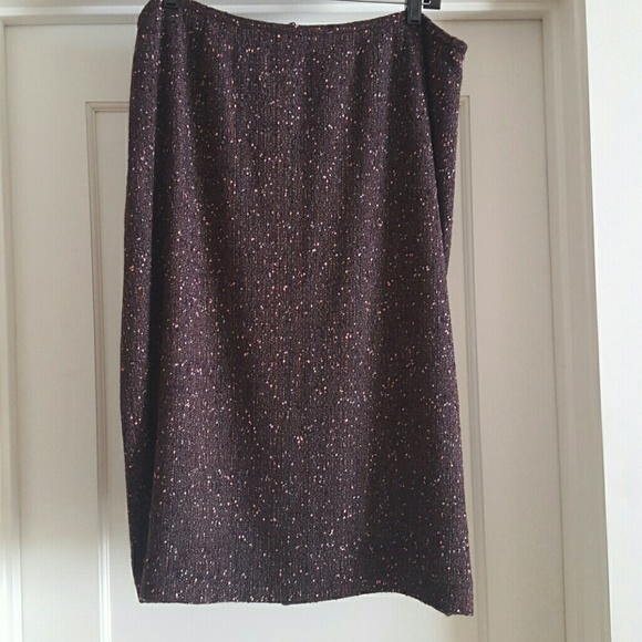 Tweed skirt