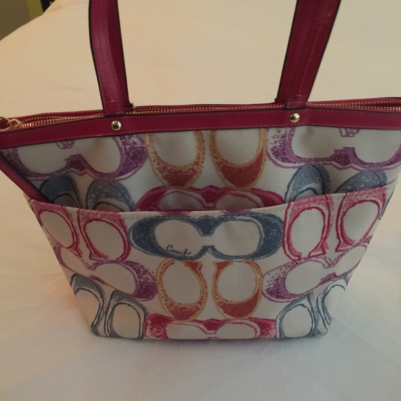 Authentic Coach purse - Picture 4 of 4