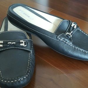 Geox slip on loafers