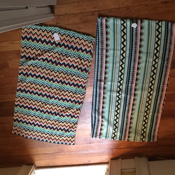 2 infinity scarves