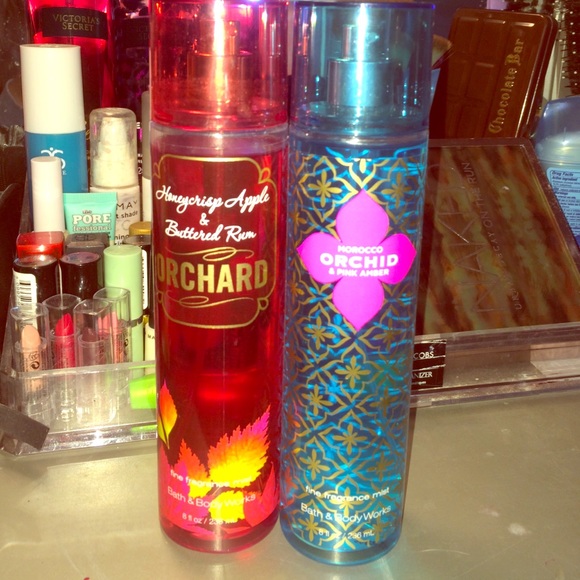 2 Bath & Body Works fragrance mists