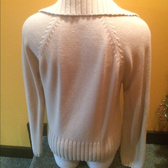 Sweater - Picture 2 of 2